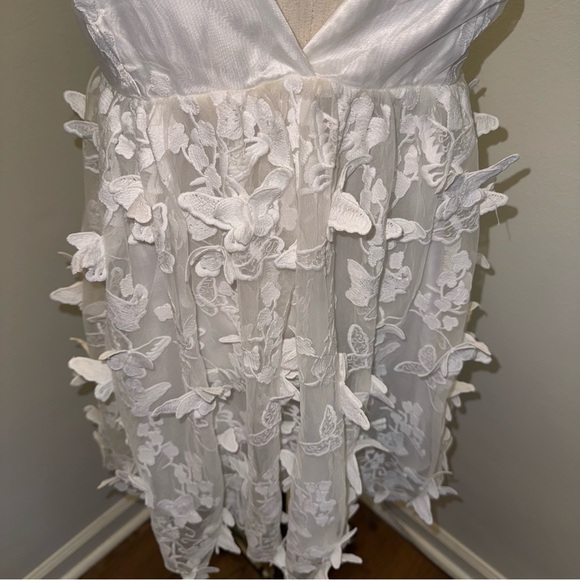 American Threads Women’s L White Butterfly Babydoll Mini Dress - Picture 5 of 11